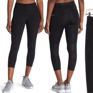 NIKE Fast High Waisted Crop Leggings XL
